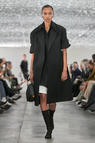 Look 61